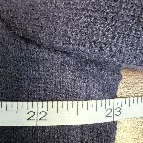 The Mens Store Bloomingdales 100% Cashmere Navy Blue V-Neck Sweater XL - Picture 6 of 7